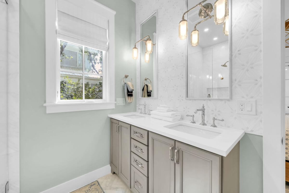 First Floor King Ensuite