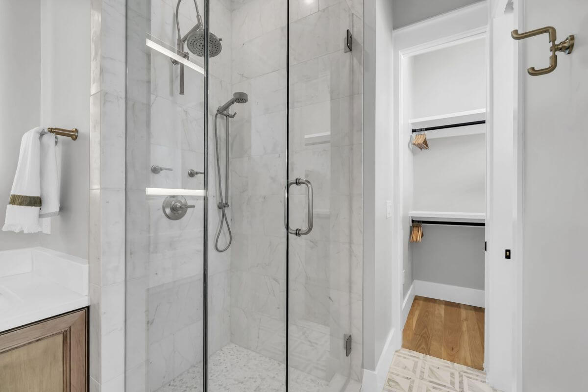 Second Floor Master Ensuite